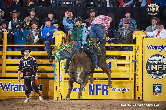 Josh Frost, 86.5 points on Wayne Vold Rodeo's Wild Time to share the round six win